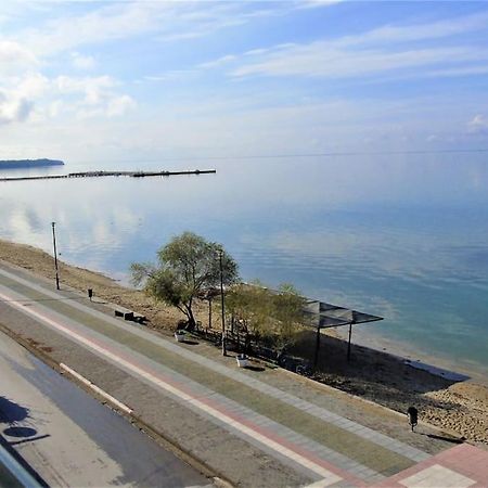 Perea Sea View Apartment Peraía Екстериор снимка