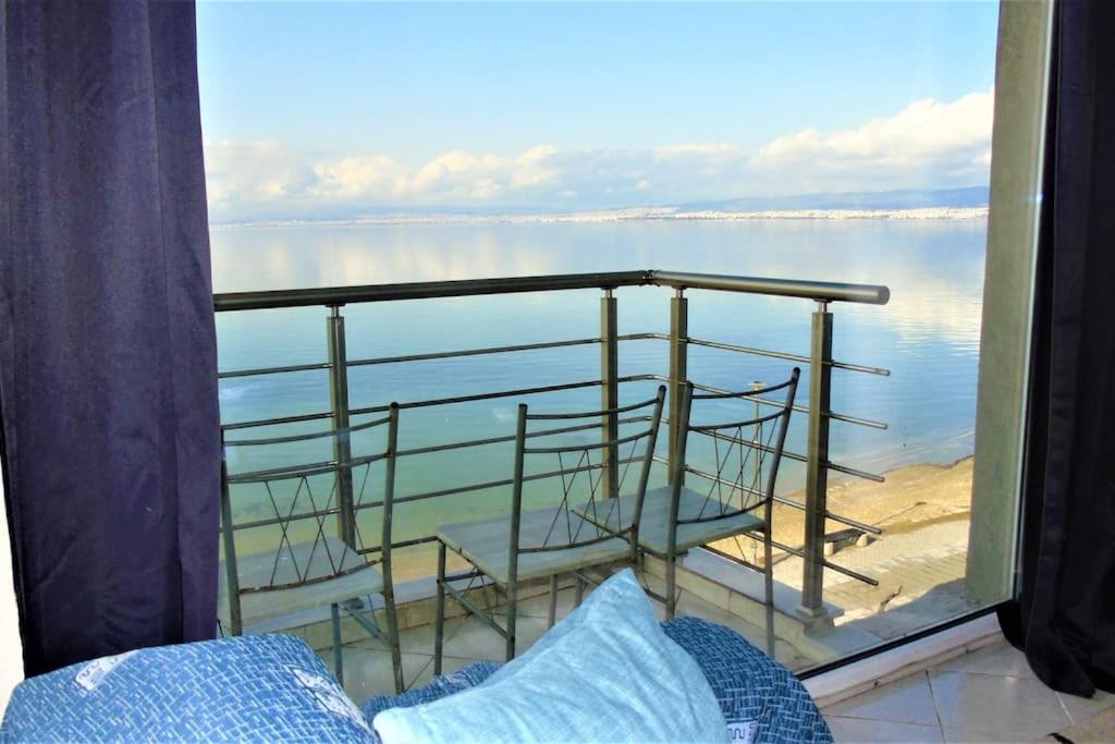 Perea Sea View Apartment Peraía Екстериор снимка